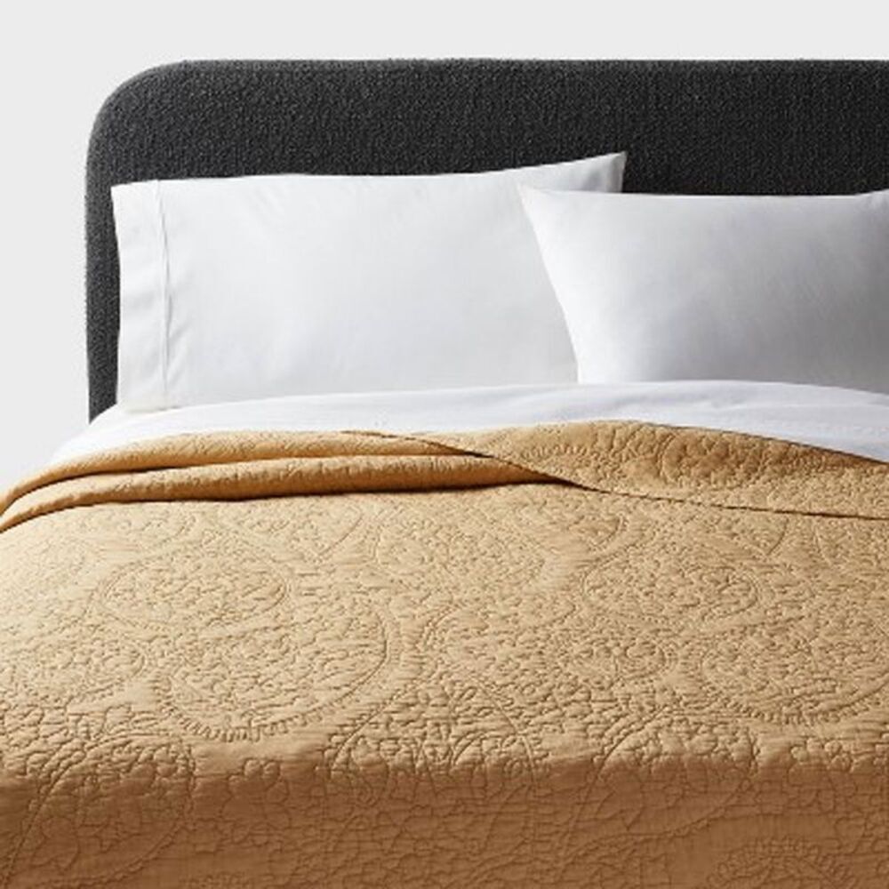 Threshold - Full/Queen Garment Washed Paisley Stitch Quilt Whe Wheat
